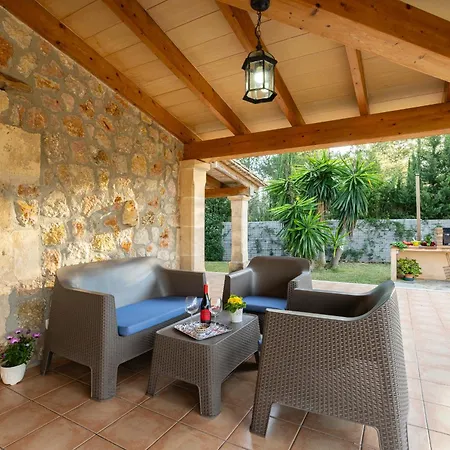 Llosia By Sunvillas Mallorca Польенса